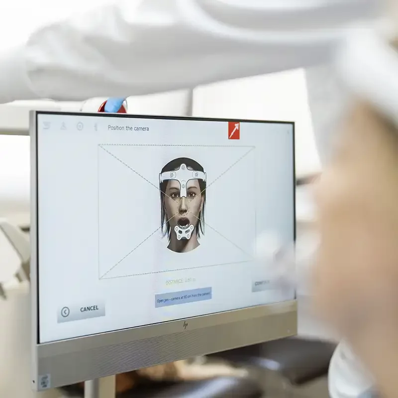 Paciente es escaneada y se muestra en la pantalla